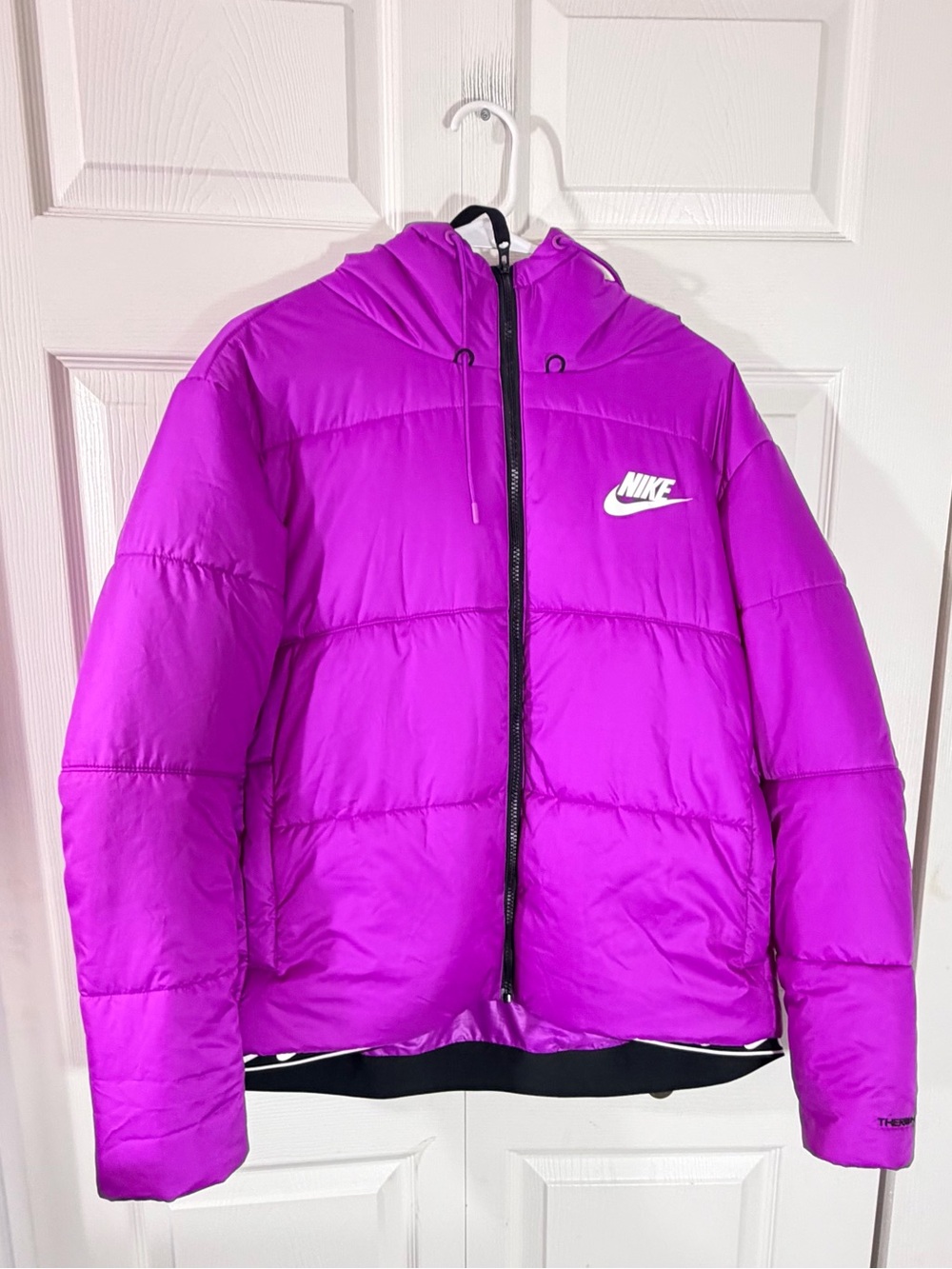 Nike Therma Fit Hooded Puffer Jacket Bright Purple Womens XL Purple Coat NWOT